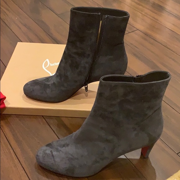 Gorgeous brand new Christian Louboutin booties 🤩 - Picture 3 of 6